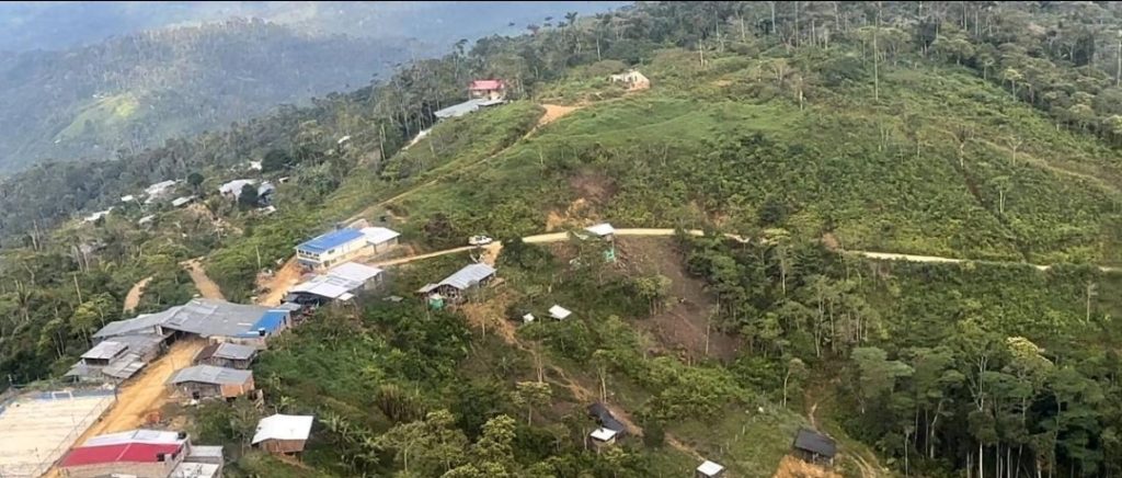 Screenshot_20250214-044124_Photos