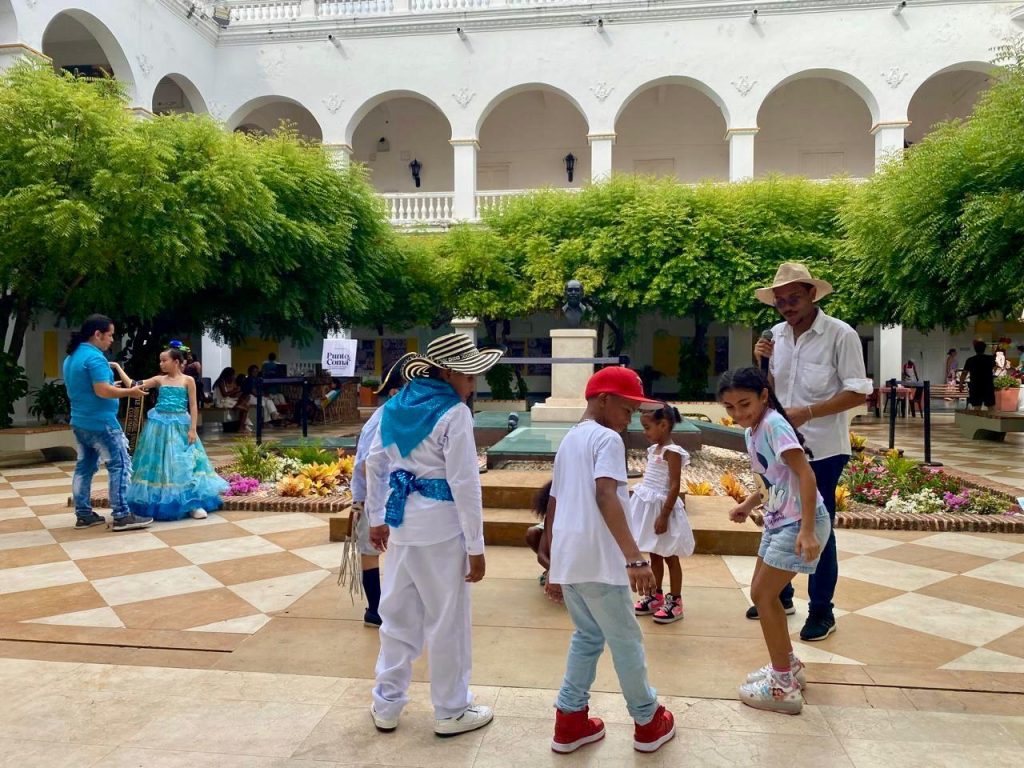 UNICARTAGENA DE NIÑOS Y NIÑAS 1